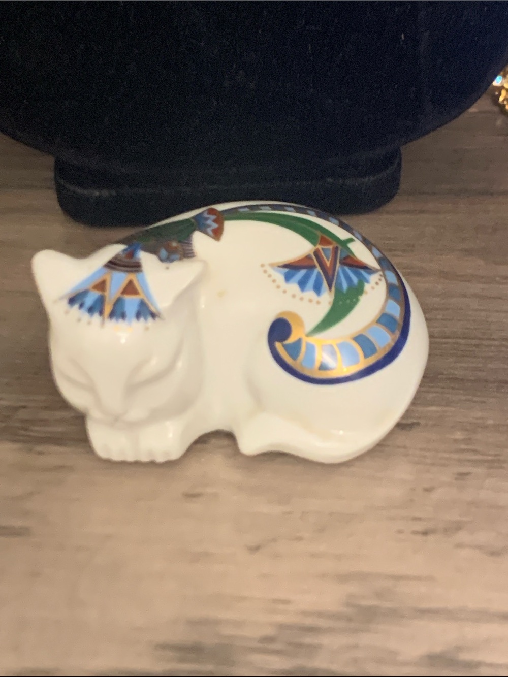 Vintage Elizabeth Arden Cat Pomander22K Gold Ceramic Decorative